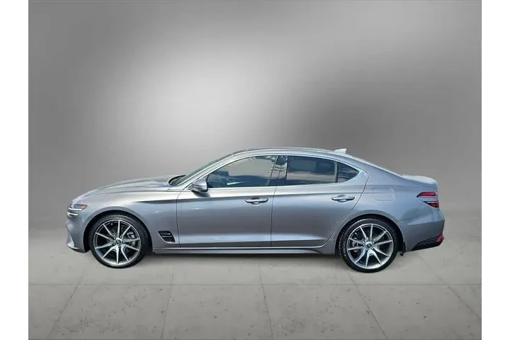 $30500 : Genesis G70 2022 2.0T 4dr Se image 5
