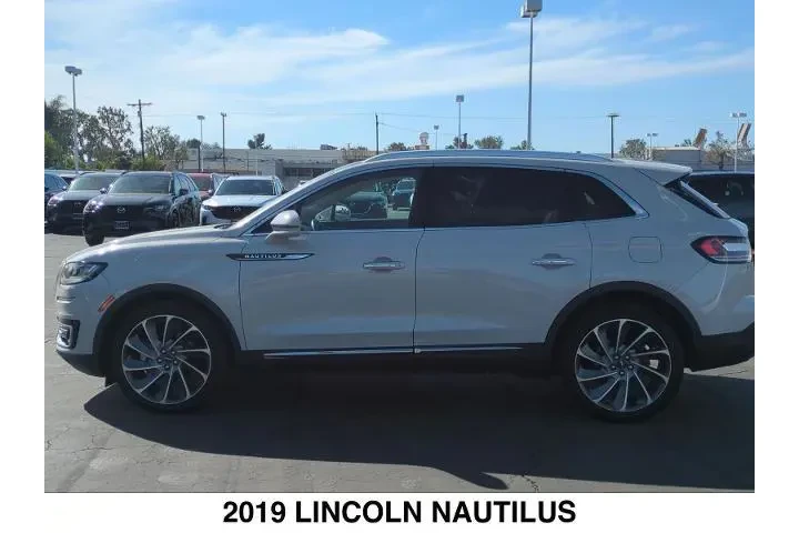$19875 : Lincoln Nautilus 2019 AWD Re image 2