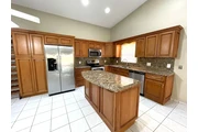 $3000 : 3 beds and 2 bath house thumbnail