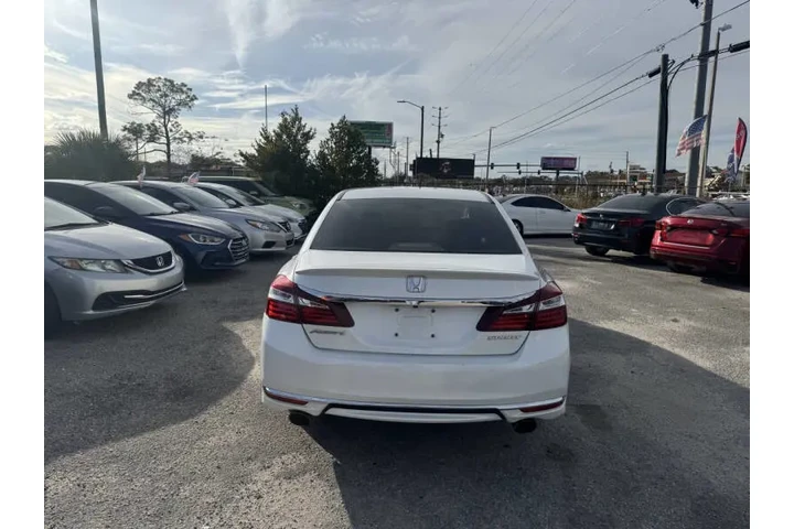 $12497 : 2017 Accord Sport image 7