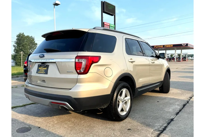 $8999 : 2017 Explorer XLT 4WD image 8