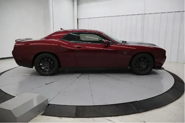 $30995 : Dodge Challenger 2022 R/T 2d image 2