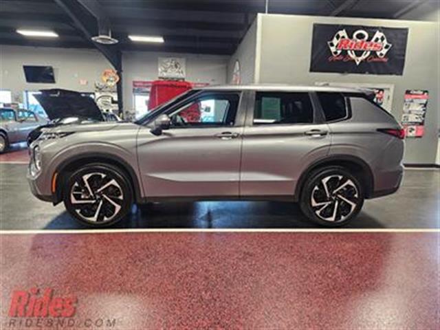 $28900 : 2023 Outlander SE SUV image 6