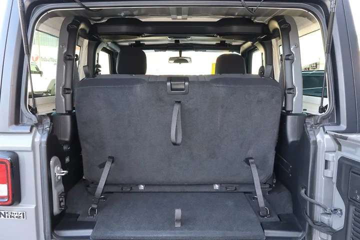 $25988 : 2022 Wrangler Willys Sport 4x4 image 9