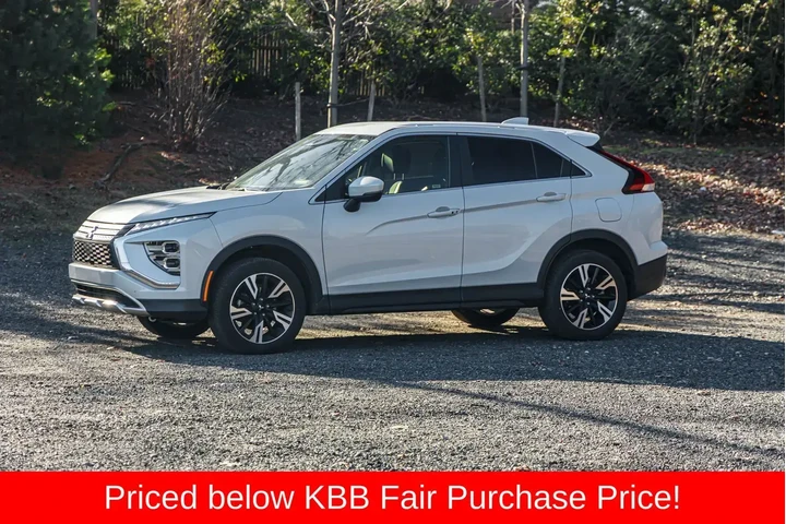$14995 : Mitsubishi Eclipse Cross 202 image 3