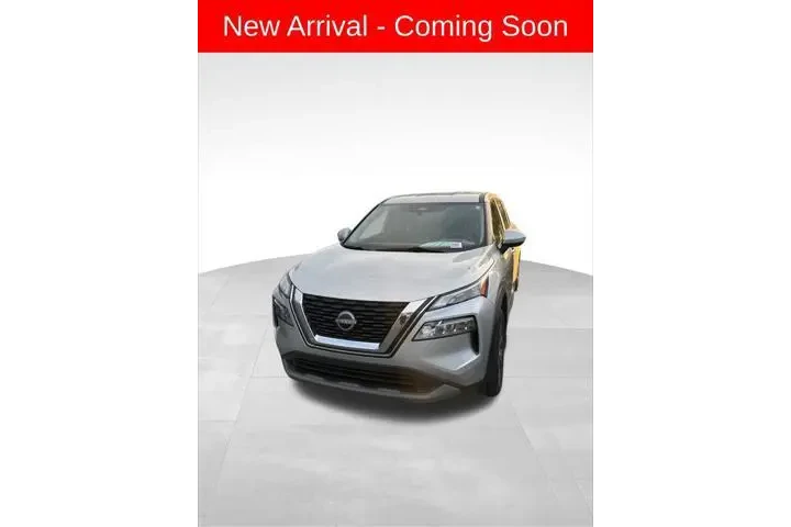 $19052 : Nissan Rogue 2023 SV 4dr Cro image 2