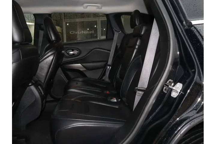 $16548 : 2019 Cherokee Latitude Plus F image 8