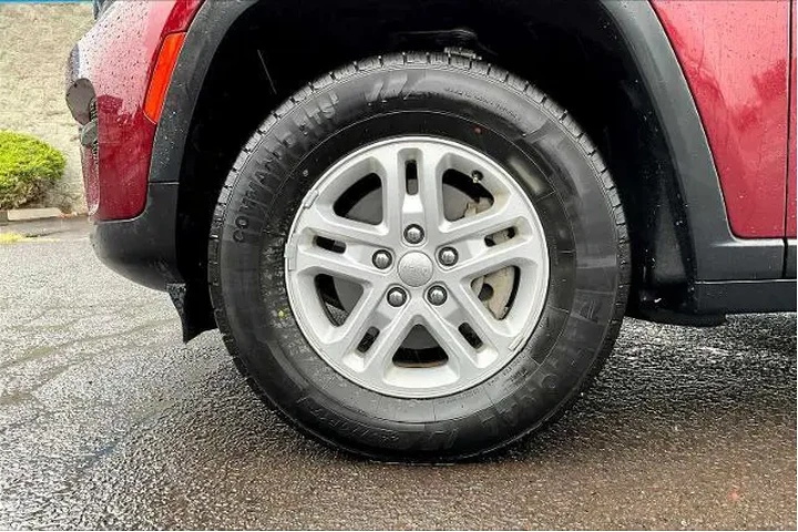 $23995 : Jeep Grand Cherokee 2023 4x4 image 8