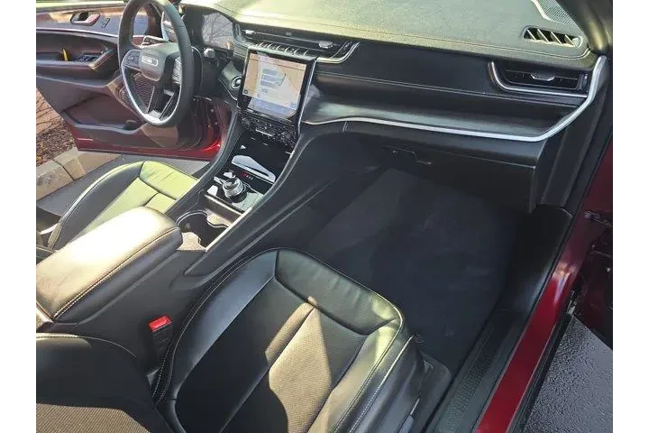 $36995 : Jeep Grand Cherokee 2024 4x4 image 9