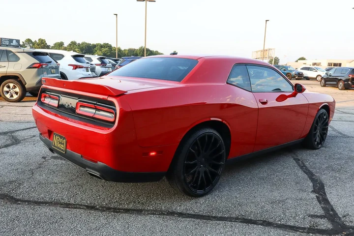 $18288 : 2019 Challenger SXT image 4