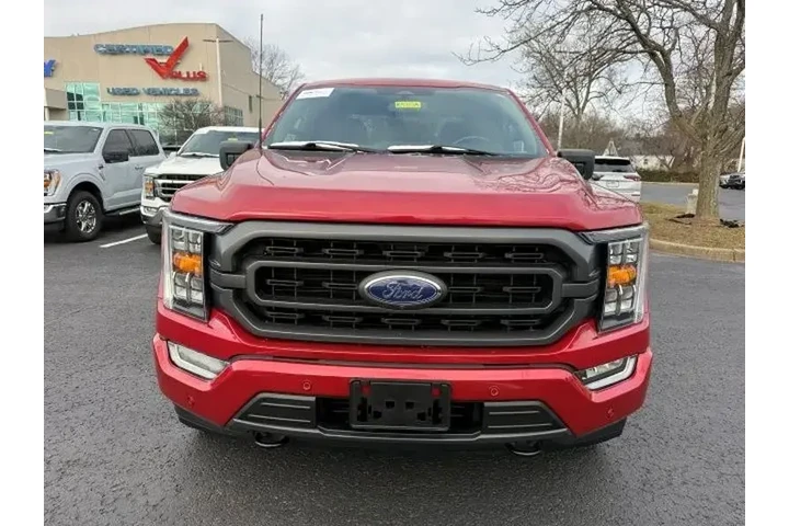 $37435 : Ford F-150 2022 4x4 XLT 4dr image 2
