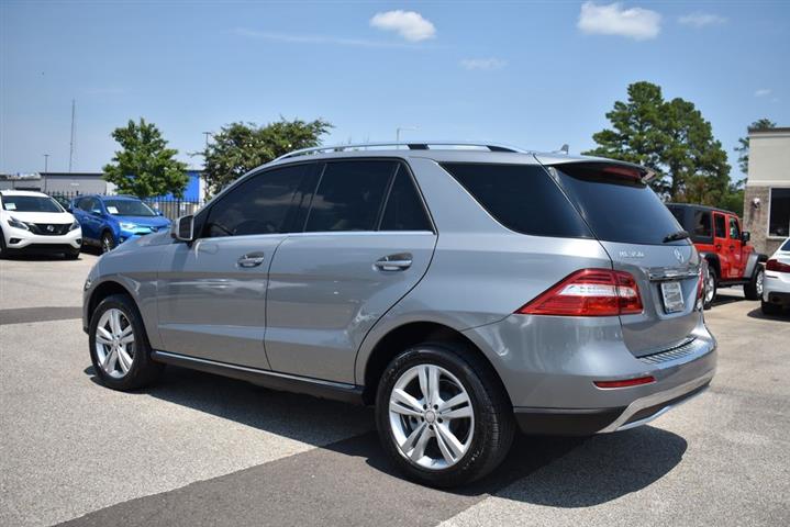 2015 Mercedes-Benz M-Class ML image 9