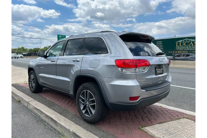 $13995 : 2018 Grand Cherokee Laredo E image 6