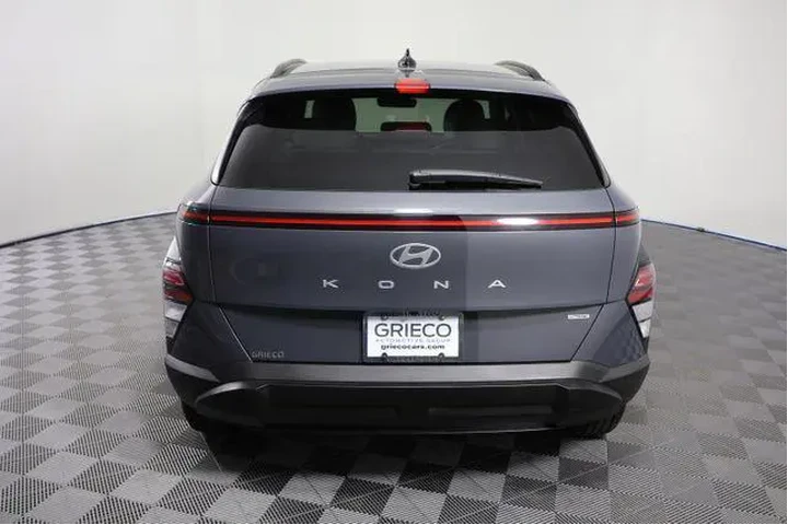 $22878 : Hyundai KONA 2024 AWD SEL 4d image 7