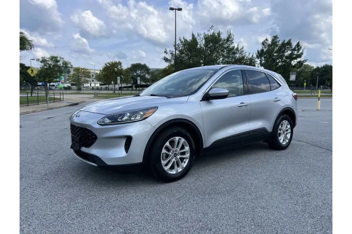 $11500 : 2020 Escape SE image 3