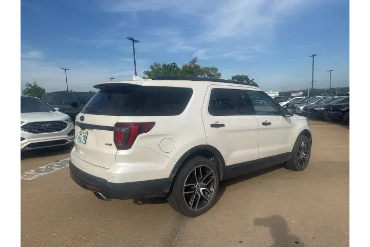 $12989 : Ford Explorer 2016 AWD Sport image 5