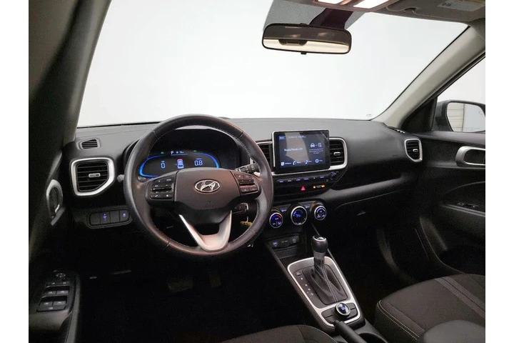 $18998 : Hyundai VENUE 2023 SEL 4dr C image 9