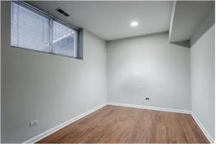 $3000 : Rental property with 3 bedro image 8