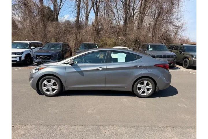 $9900 : Hyundai ELANTRA 2016 Value E image 7