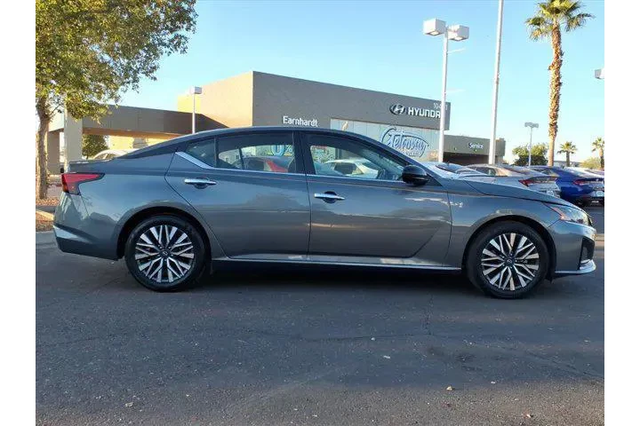 $18500 : Nissan Altima 2024 2.5 SV 4d image 6