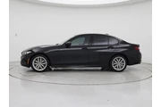 $25998 : BMW 3 Series 2023 330i 4dr S thumbnail
