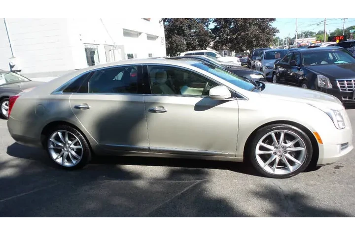 $15900 : 2013 XTS Premium Collection image 4