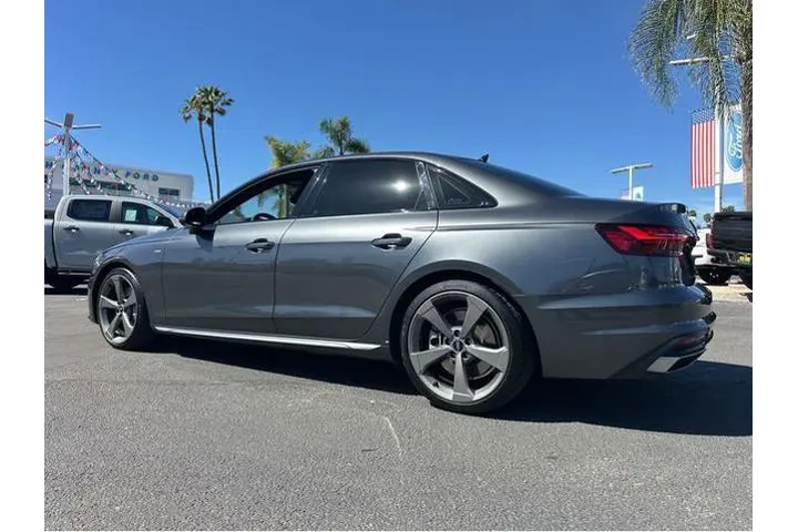 $24000 : Audi A4 2021 AWD quattro S l image 4