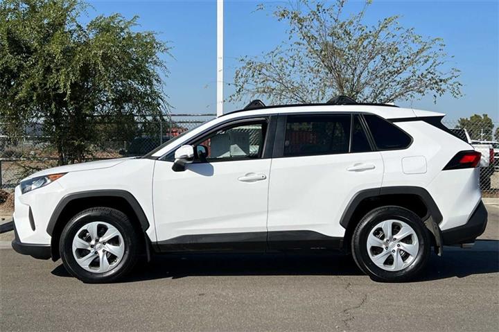 $23998 : RAV4 LE image 9