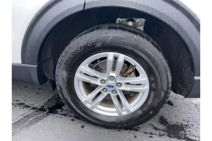 $30975 : Ford Explorer 2023 AWD XLT 4 image 9