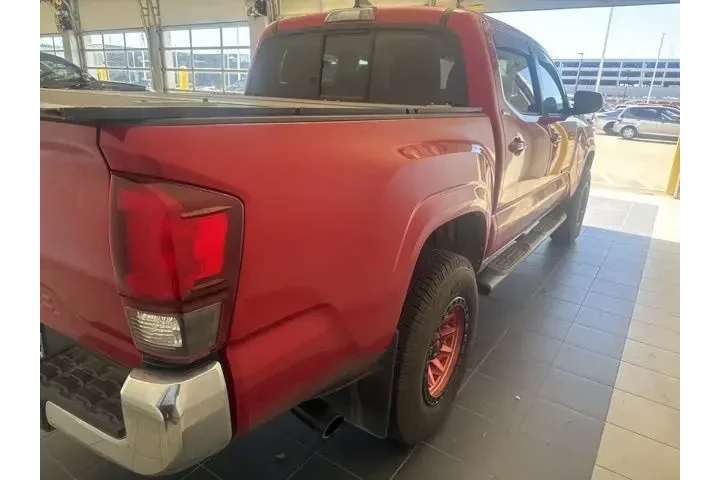 $23553 : Toyota Tacoma 2021 4x2 SR5 4 image 6