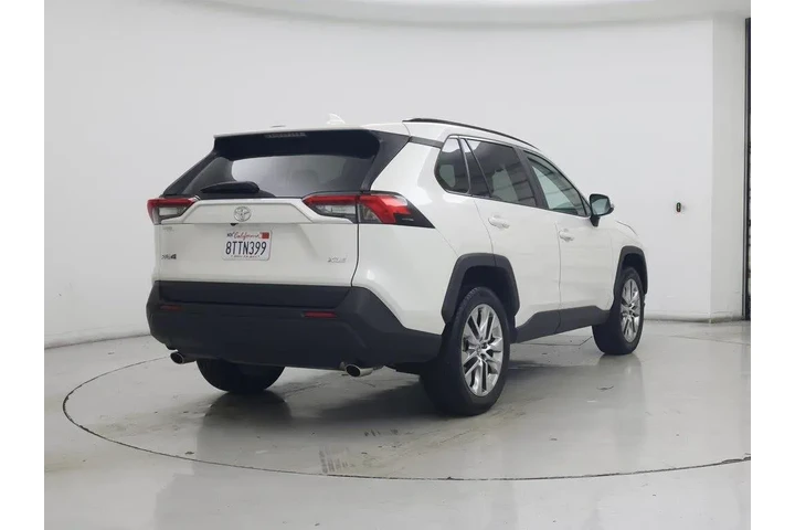 $31998 : Toyota RAV4 2021 XLE Premium image 8