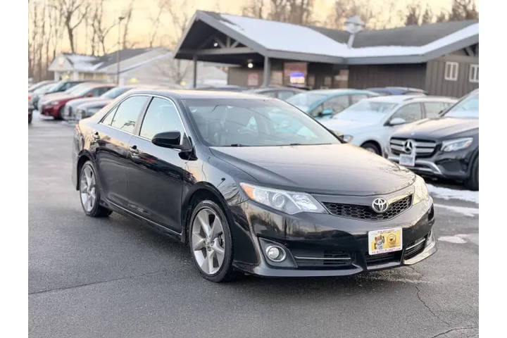 $11995 : 2014 Camry SE image 5