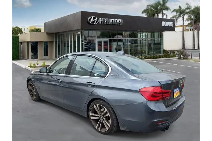$14995 : BMW 3 Series 2018 330e iPerf image 4