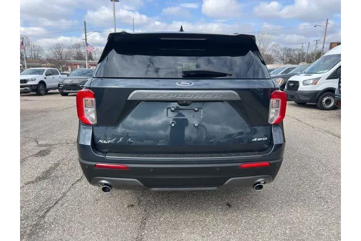 $34954 : Ford Explorer 2023 AWD XLT 4 image 5