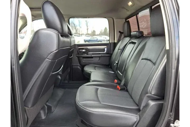 $27900 : Ram 1500 2018 4x4 Night 4dr image 10