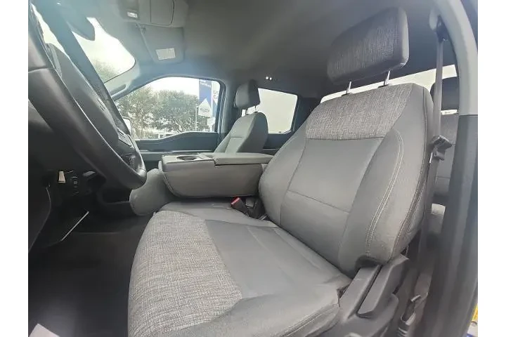 $29597 : Ford F-150 2023 4x2 XL 4dr S image 9