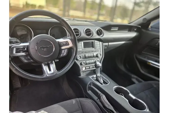 $16990 : Ford Mustang 2018 EcoBoost 2 image 9