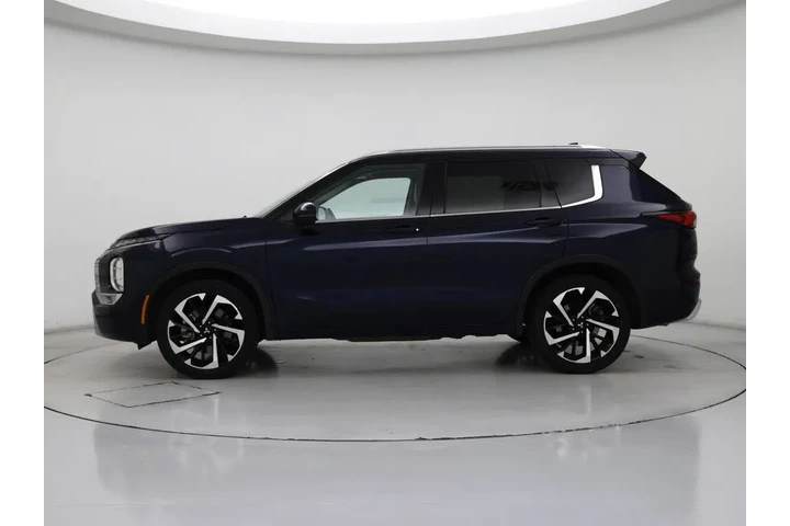 $25998 : Mitsubishi Outlander 2024 SE image 3