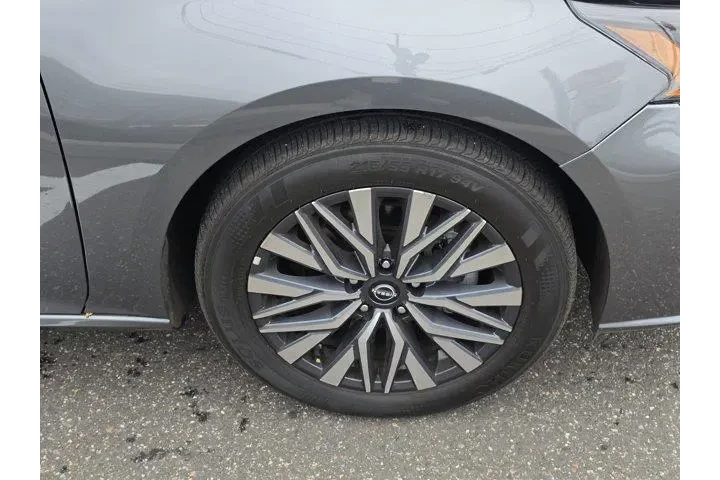 $19279 : Nissan Altima 2025 2.5 SV 4d image 10