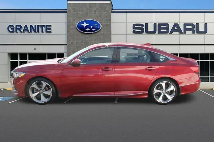 $17491 : Honda Accord 2018 Touring 4d image 6