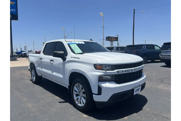 $27668 : 2020 Silverado 1500 Custom image 6