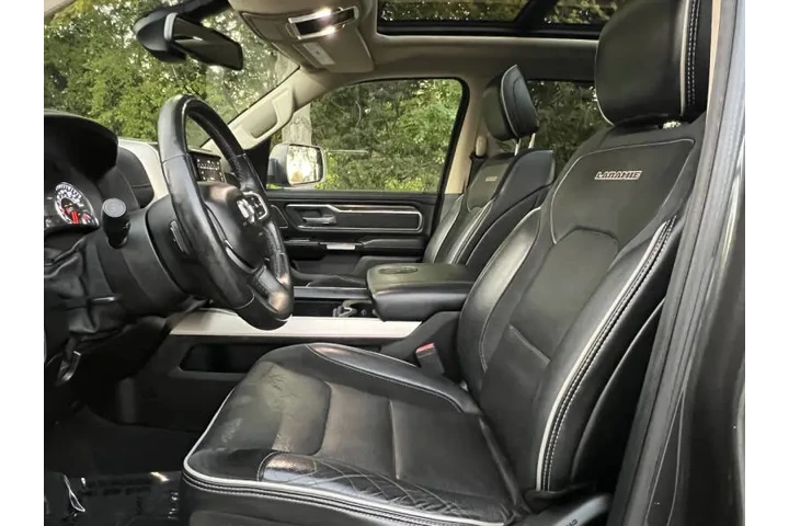 $23995 : 2019 RAM 1500 Laramie image 10