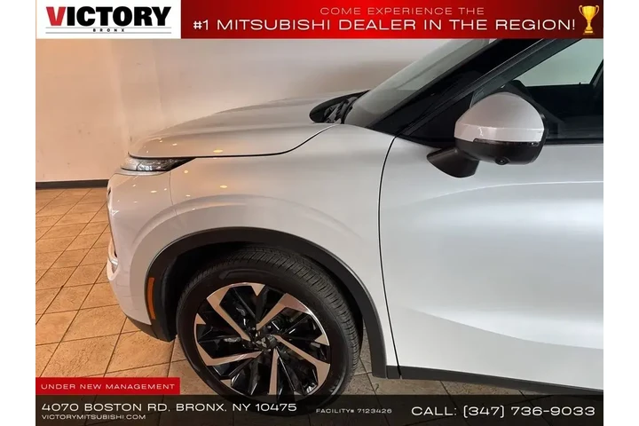$20695 : Mitsubishi Outlander 2024 SE image 8