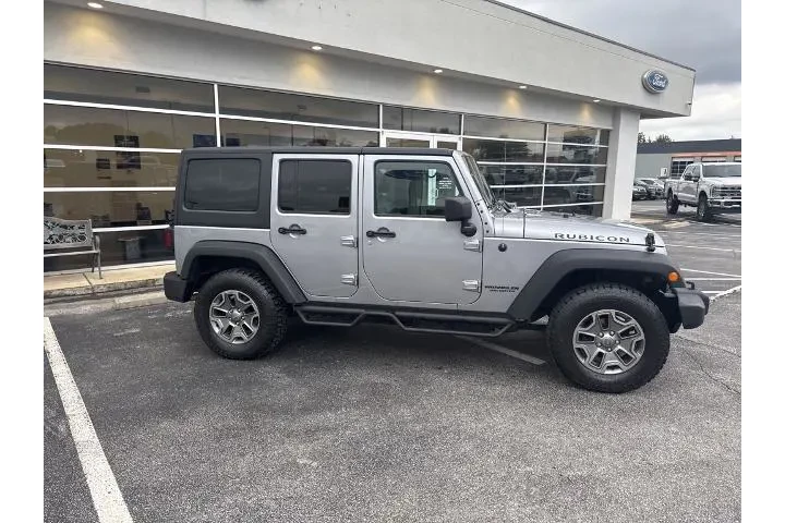 $25185 : Jeep Wrangler Unlimited 2017 image 2