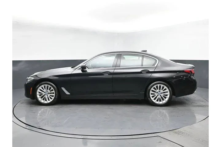 $33752 : BMW 5 Series 2023 AWD 530i x image 4