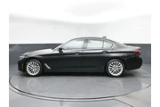 $33752 : BMW 5 Series 2023 AWD 530i x thumbnail