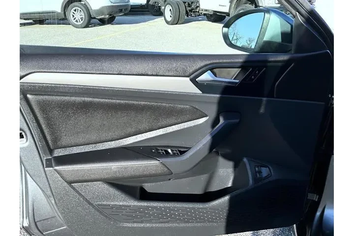 $18995 : Volkswagen Jetta 2024 S 4dr image 10