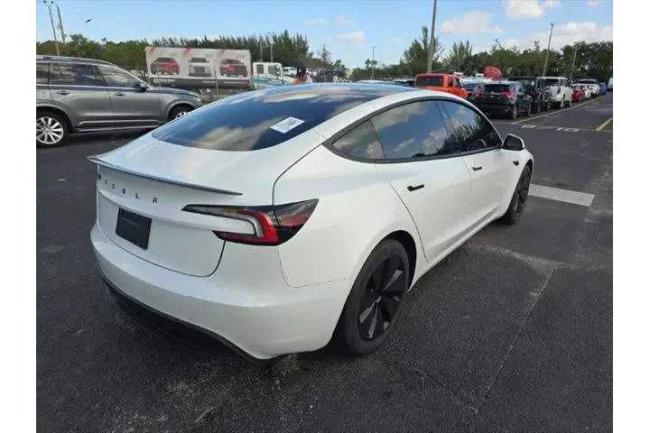 $31990 : Tesla Model 3 2024 Long Rang image 4