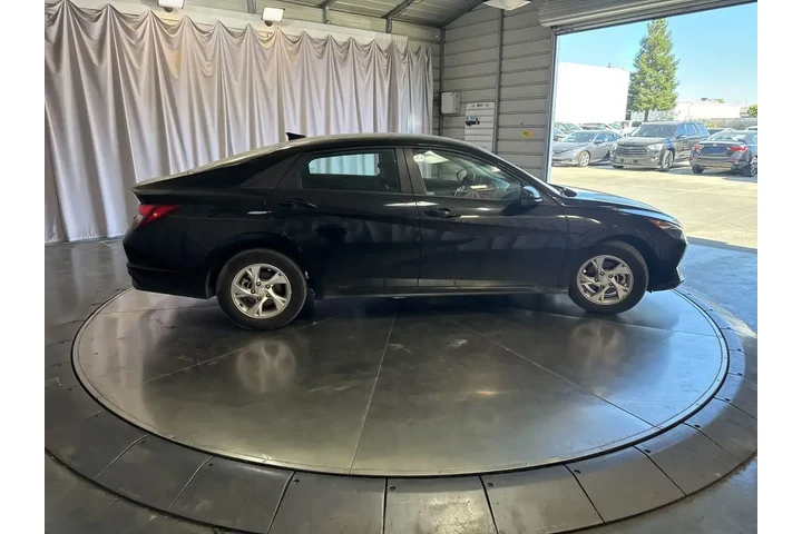 $18999 : Hyundai ELANTRA 2023 SE 4dr image 3