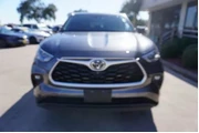 $25988 : Toyota Highlander 2020 LE 4d thumbnail